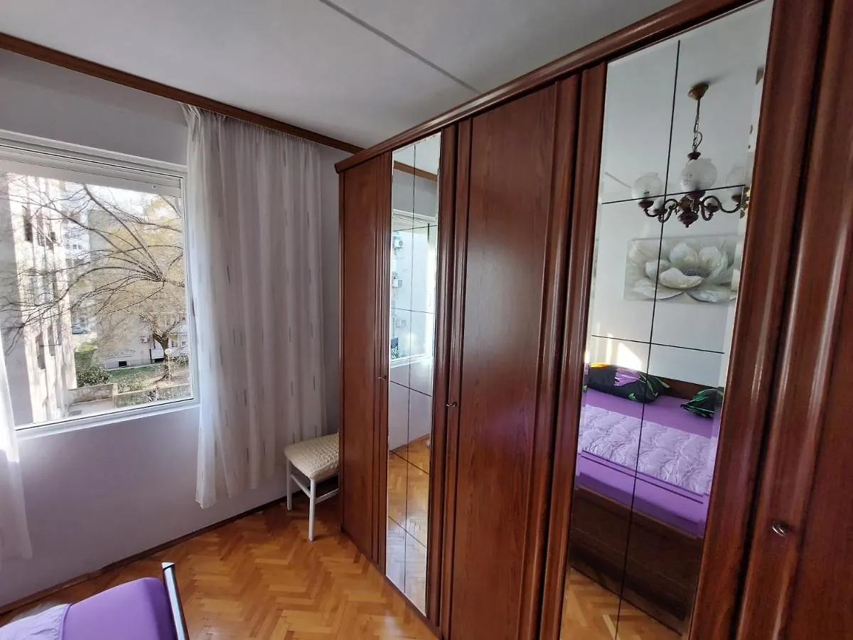 Split Apartment